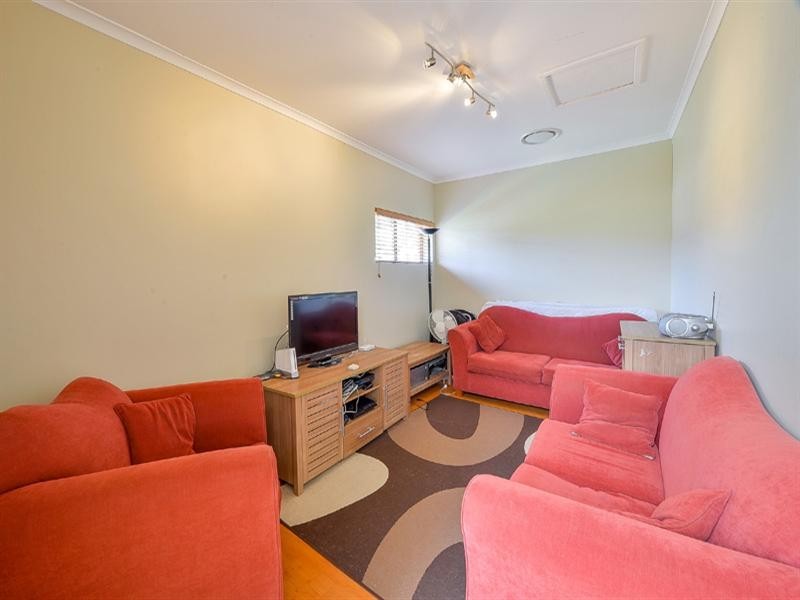 8 Corsair Street, Raby NSW 2566