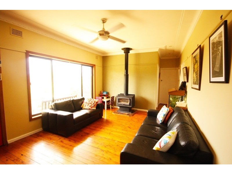 16 Bocking Avenue, Bradbury NSW 2560