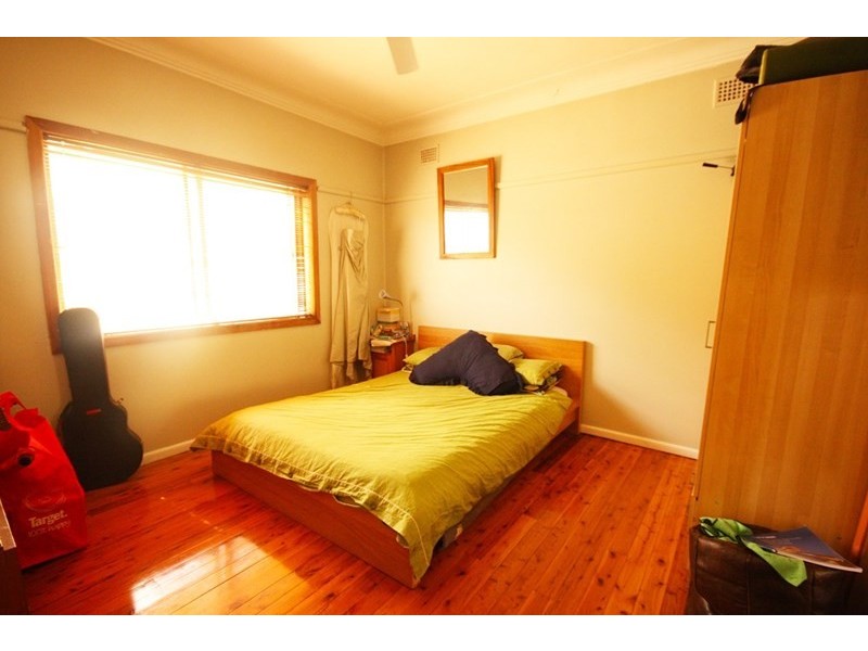 16 Bocking Avenue, Bradbury NSW 2560