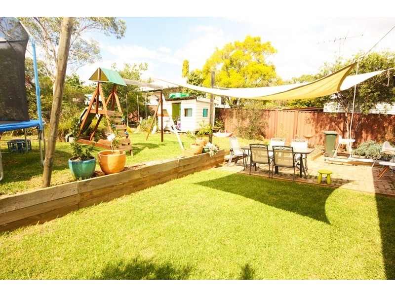 16 Bocking Avenue, Bradbury NSW 2560