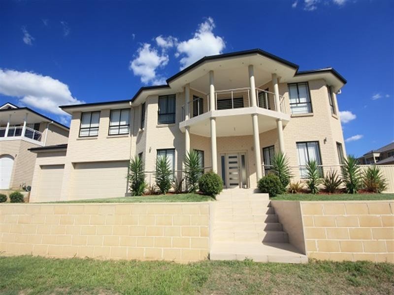 8 St Monica Way, Blair Athol NSW 2560