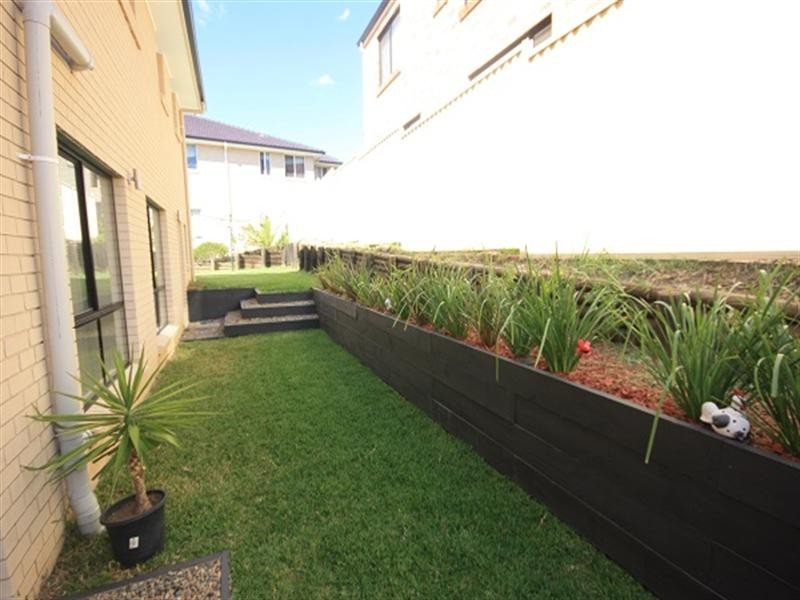 8 St Monica Way, Blair Athol NSW 2560