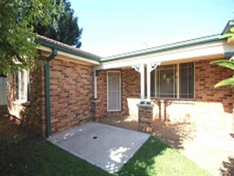 19 Scarborough Close, Narellan NSW 2567