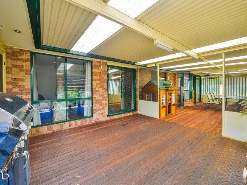 6 Dorcas Place, Rosemeadow NSW 2560