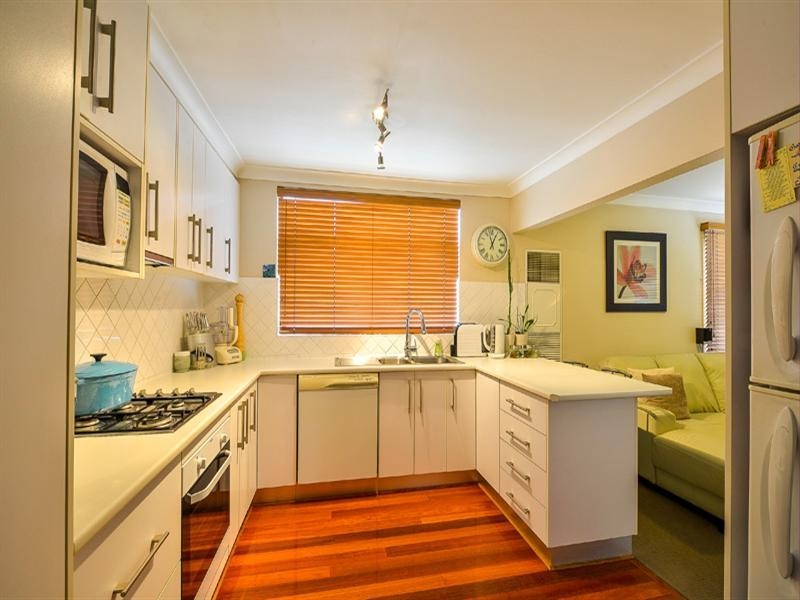 8 Bambara Avenue, Bradbury NSW 2560