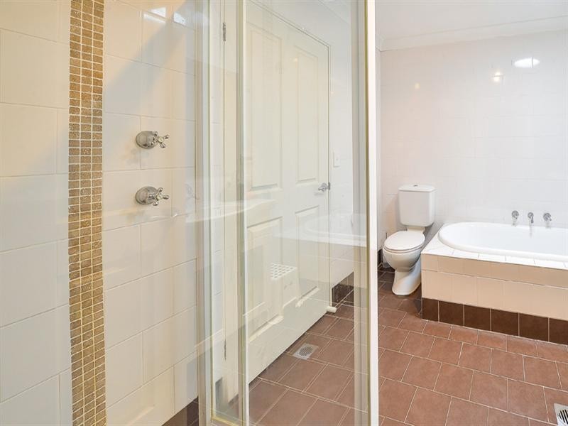 8 Bambara Avenue, Bradbury NSW 2560