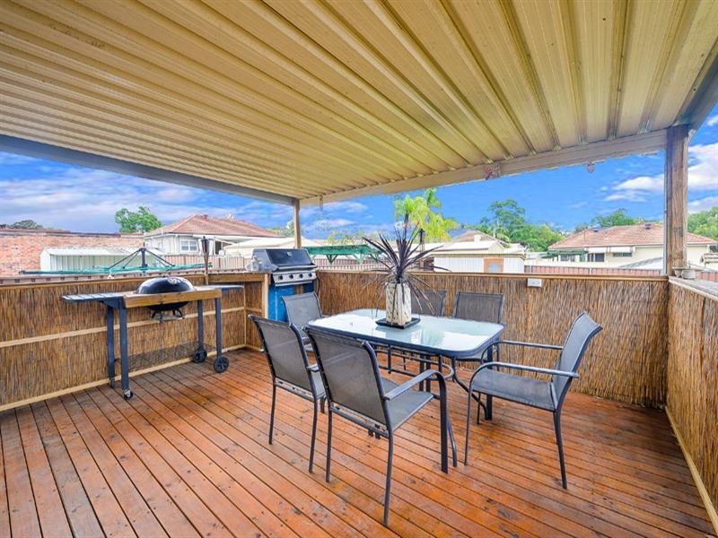 31 Hoddle Avenue, Campbelltown NSW 2560