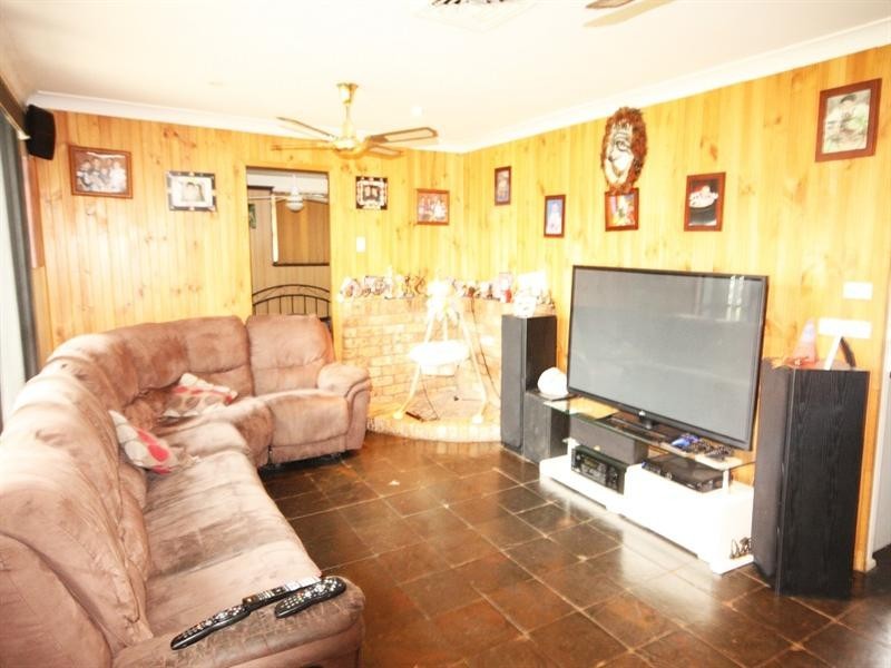 7 Lerwick Place, St Andrews NSW 2566