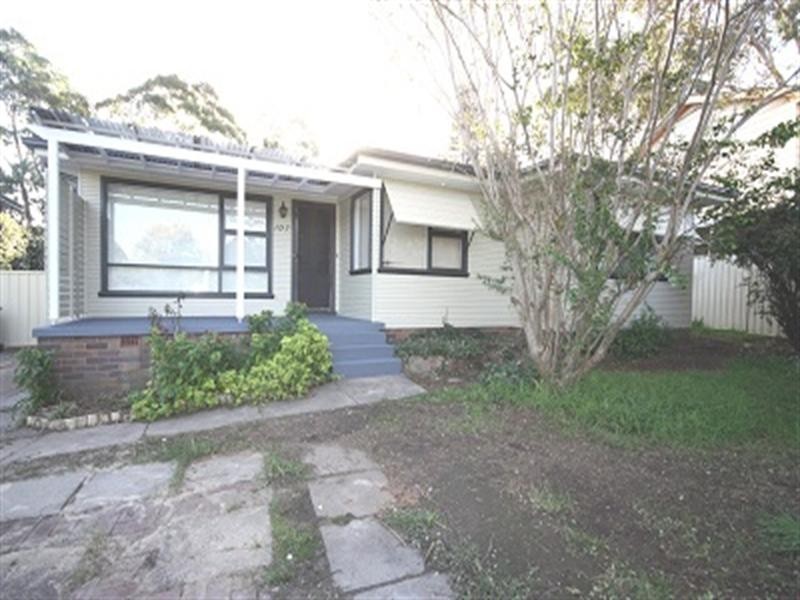 107 St Johns Road, Bradbury NSW 2560