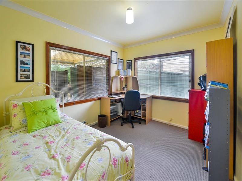 32 Grandview Street, Campbelltown NSW 2560