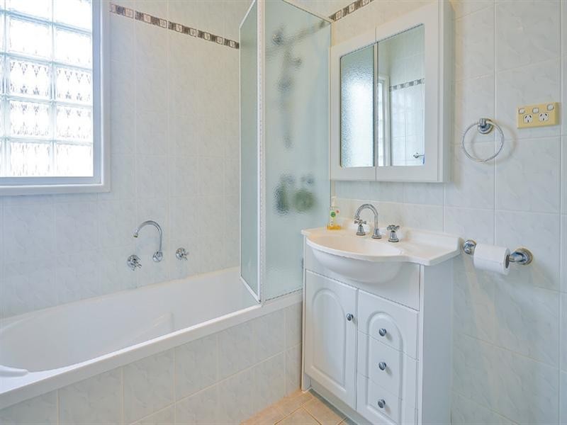 32 Grandview Street, Campbelltown NSW 2560