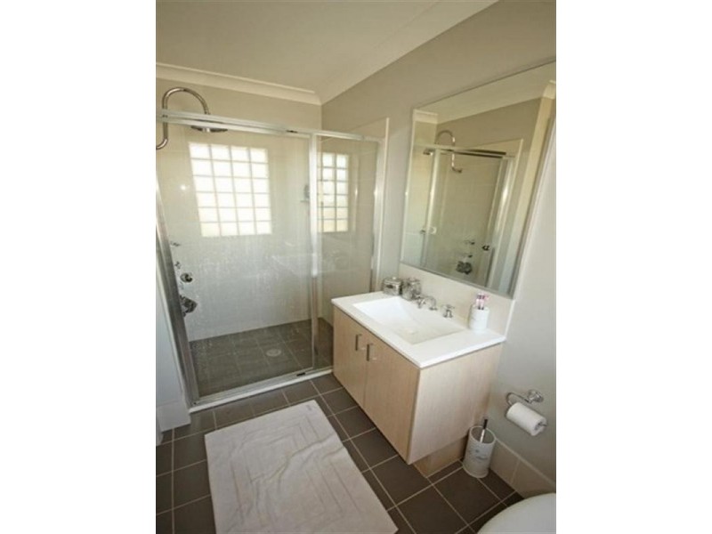 13 Bellona Terrace, Glenfield NSW 2167