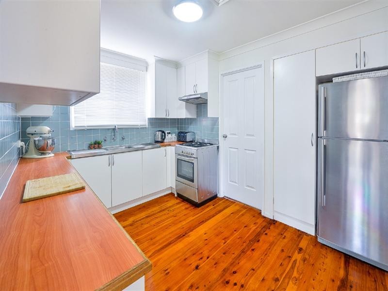 9 Scarus Place, Rosemeadow NSW 2560