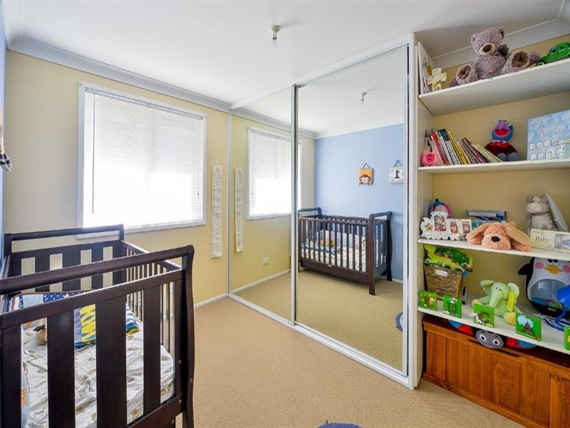 9 Scarus Place, Rosemeadow NSW 2560