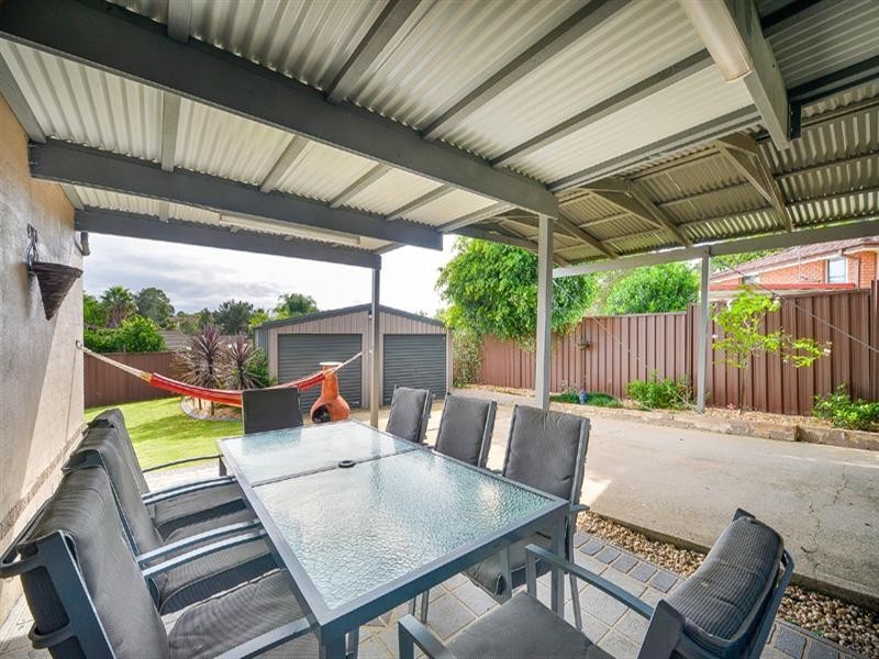 9 Scarus Place, Rosemeadow NSW 2560