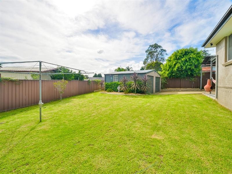 9 Scarus Place, Rosemeadow NSW 2560