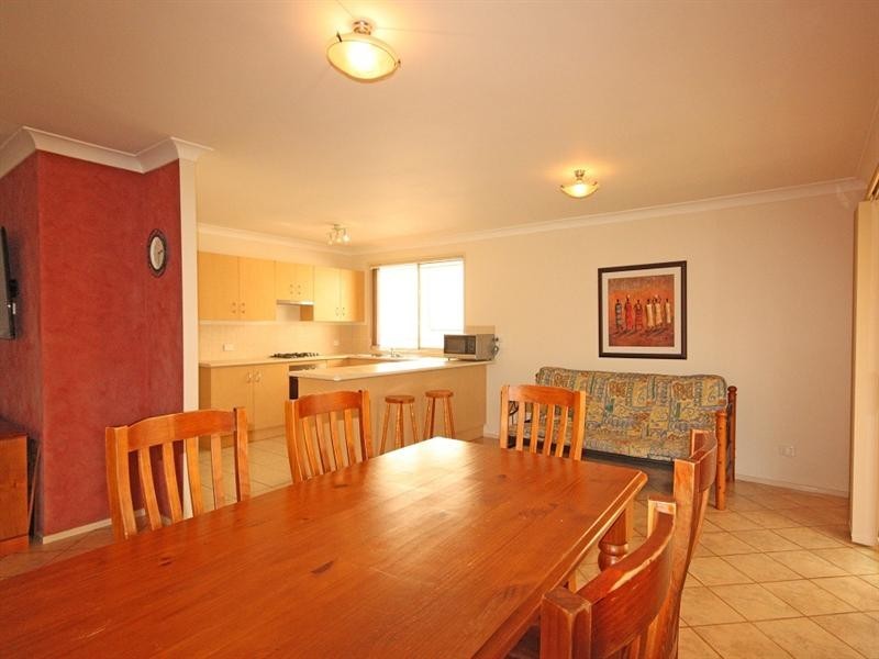 6 St Clare Place, Blair Athol NSW 2560