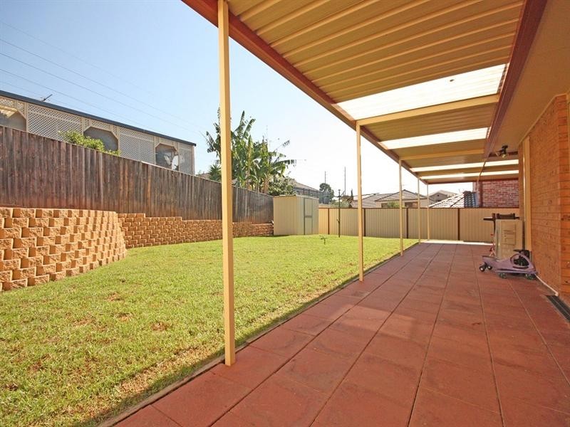 6 St Clare Place, Blair Athol NSW 2560