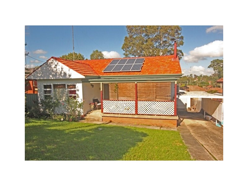 35 Grandview Drive, Campbelltown NSW 2560
