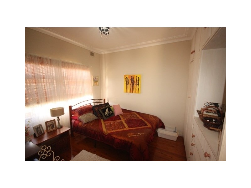 35 Grandview Drive, Campbelltown NSW 2560