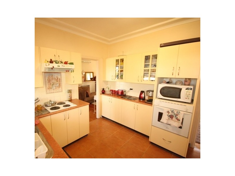 35 Grandview Drive, Campbelltown NSW 2560