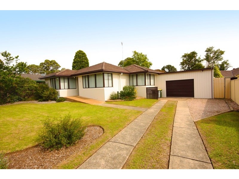 1 Macintyre Crescent, Ruse NSW 2560