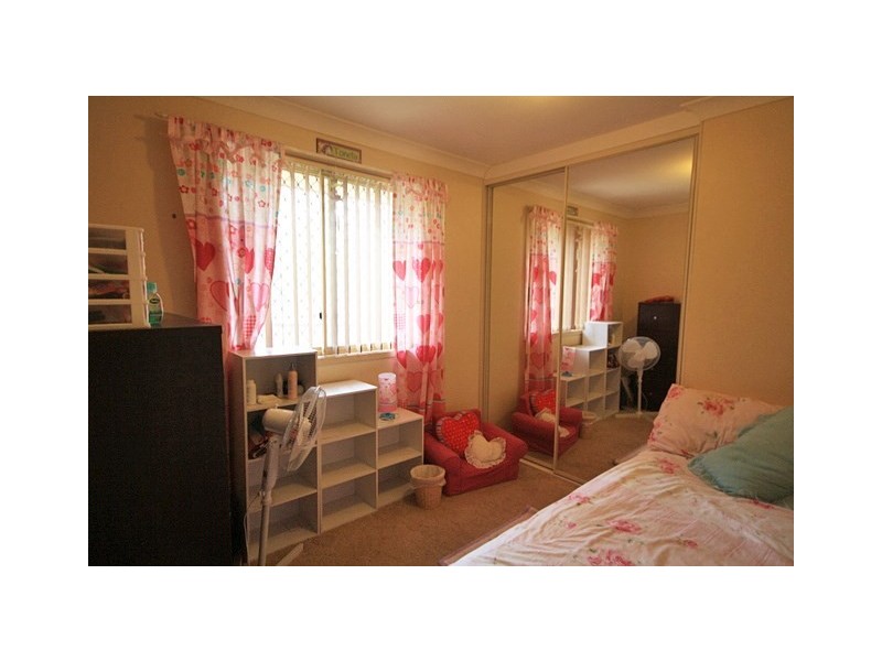 6 Anne Way, Macquarie Fields NSW 2564