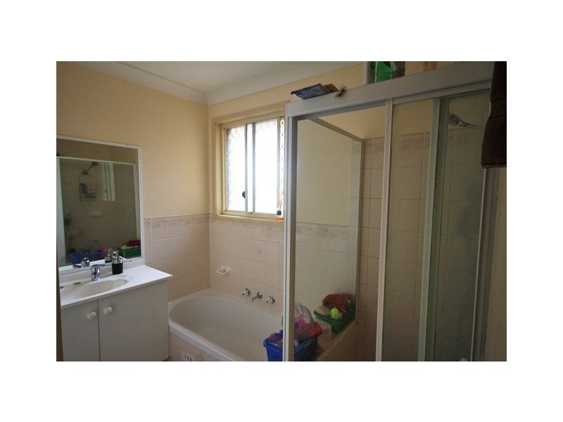 6 Anne Way, Macquarie Fields NSW 2564