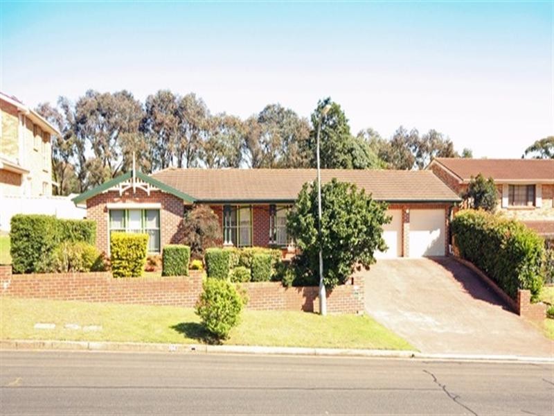 104 Abington Crescent, Glen Alpine NSW 2560