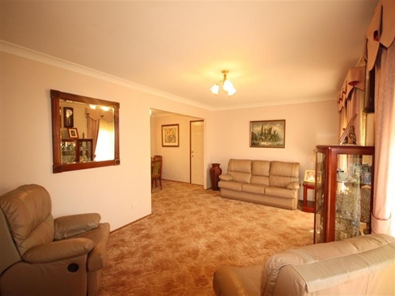 104 Abington Crescent, Glen Alpine NSW 2560