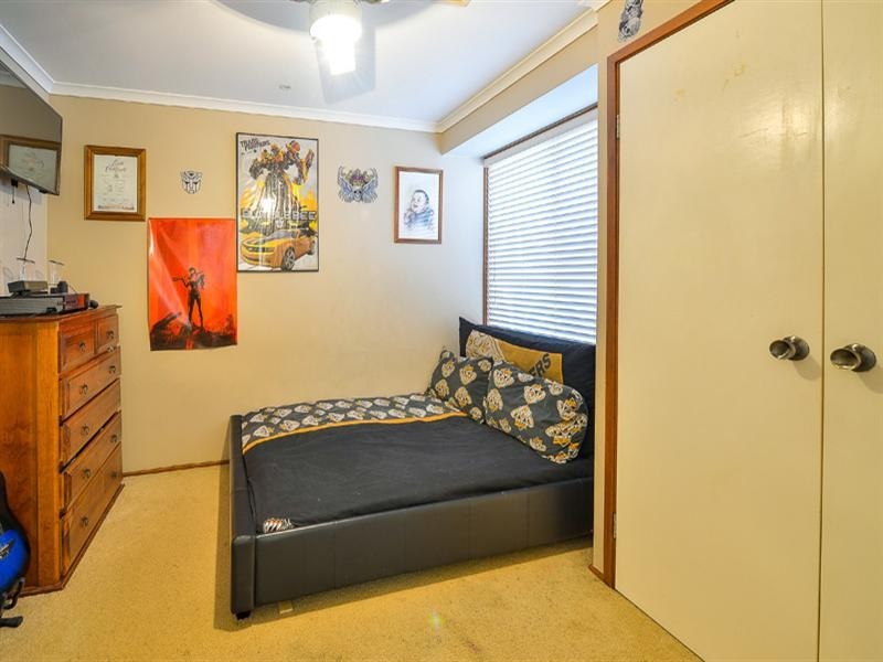 2 Mackenzie Place, Kearns NSW 2558