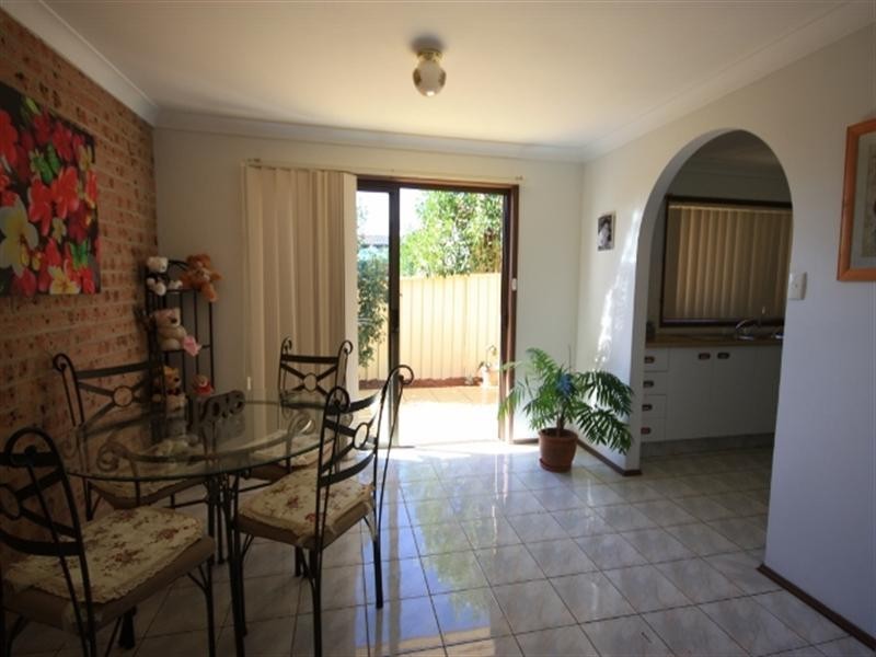 4/167 Waminda Avenue, Campbelltown NSW 2560