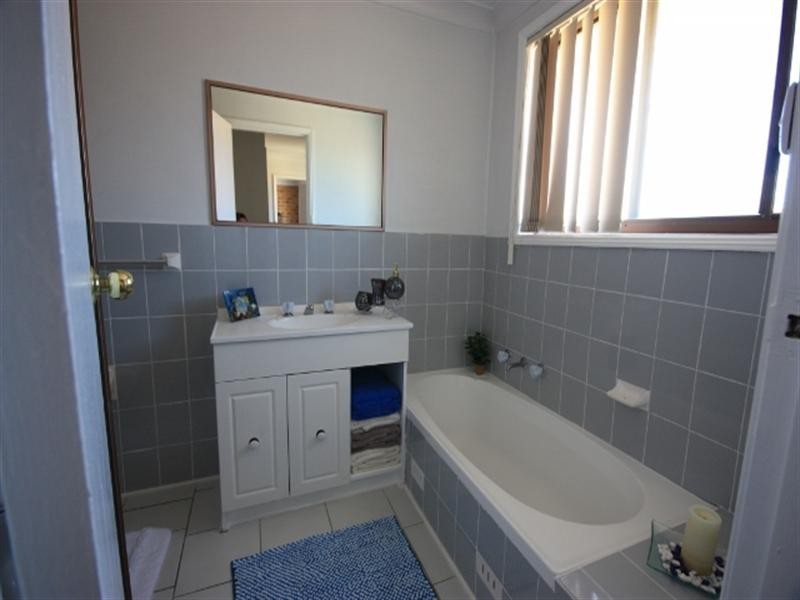 4/167 Waminda Avenue, Campbelltown NSW 2560