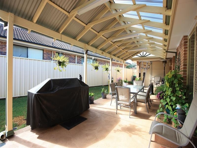15 Lissanthe Street, Mount Annan NSW 2567