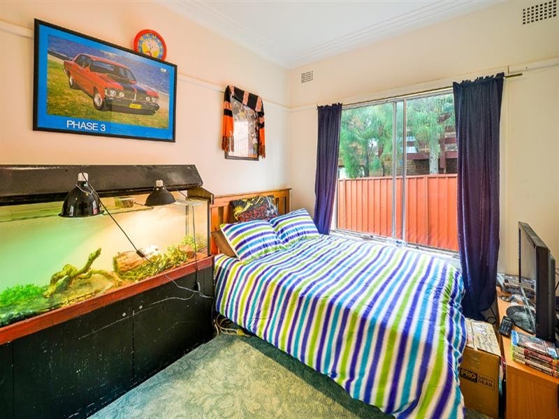 13 Hilltop Crescent, Campbelltown NSW 2560