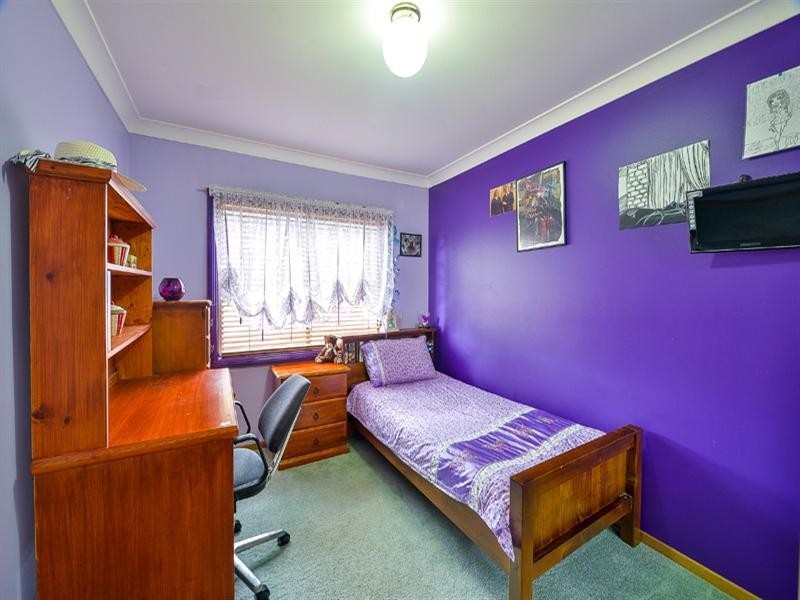 13 Hilltop Crescent, Campbelltown NSW 2560