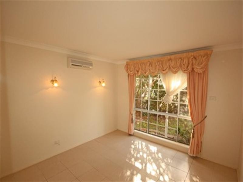 29 Columbia Street, Kearns NSW 2558