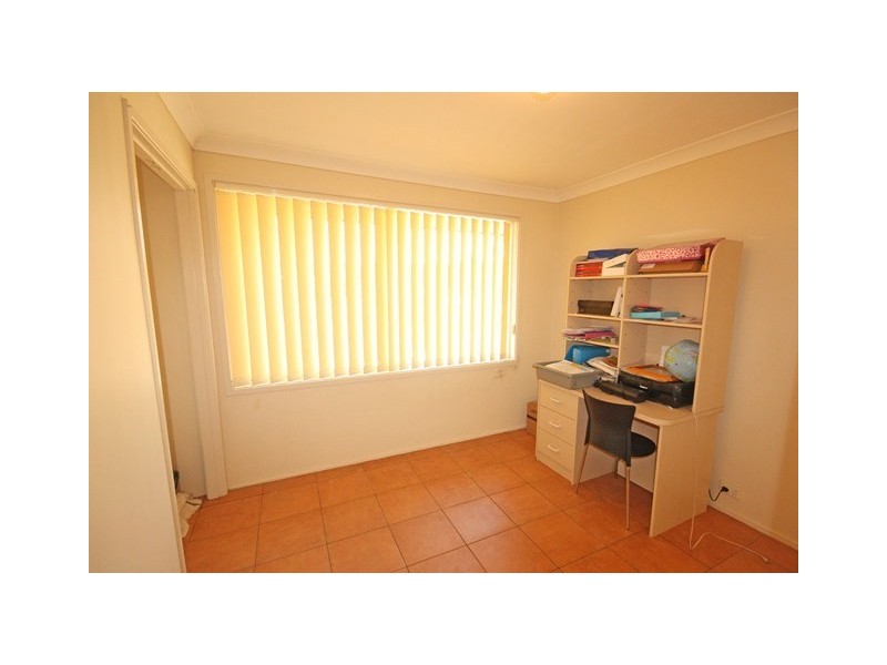 17 Copperfield Drive, Ambarvale NSW 2560