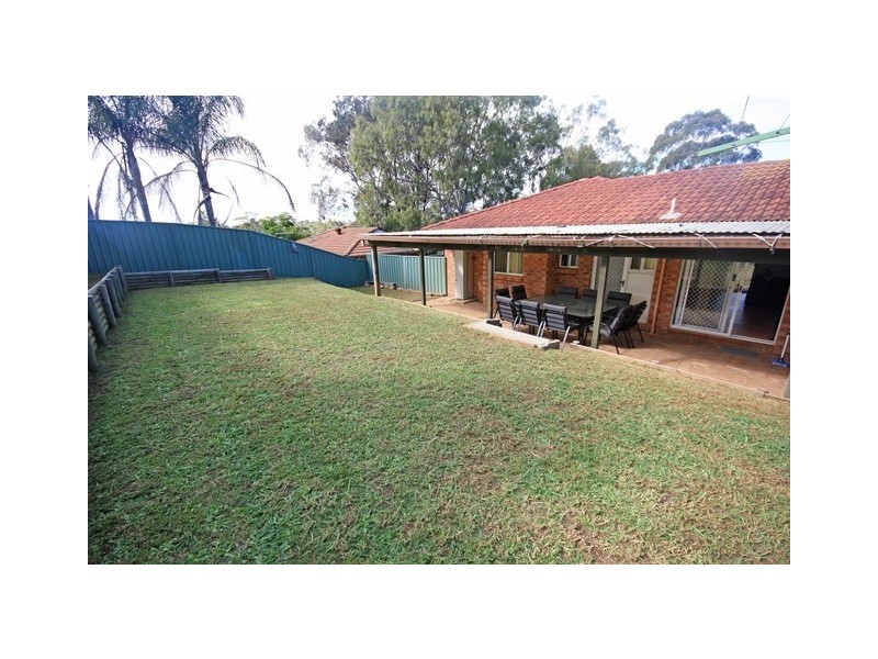 17 Copperfield Drive, Ambarvale NSW 2560