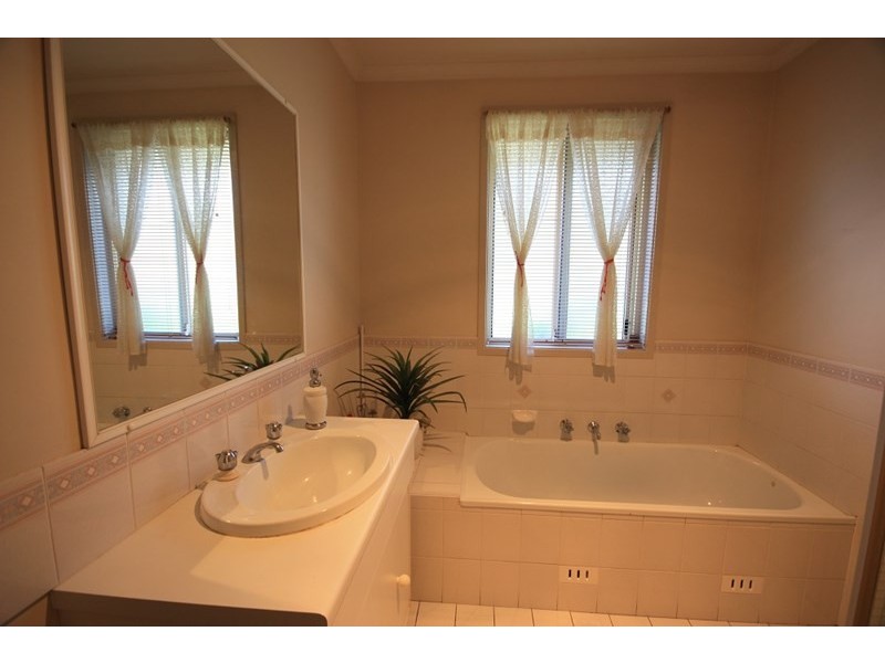 7 Nash Place, Currans Hill NSW 2567