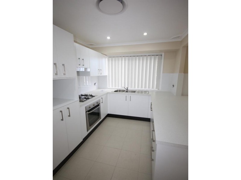 6 Cordelia Street, Rosemeadow NSW 2560