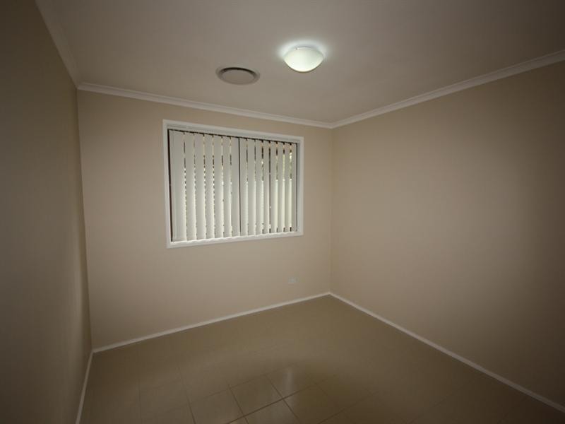 6 Cordelia Street, Rosemeadow NSW 2560