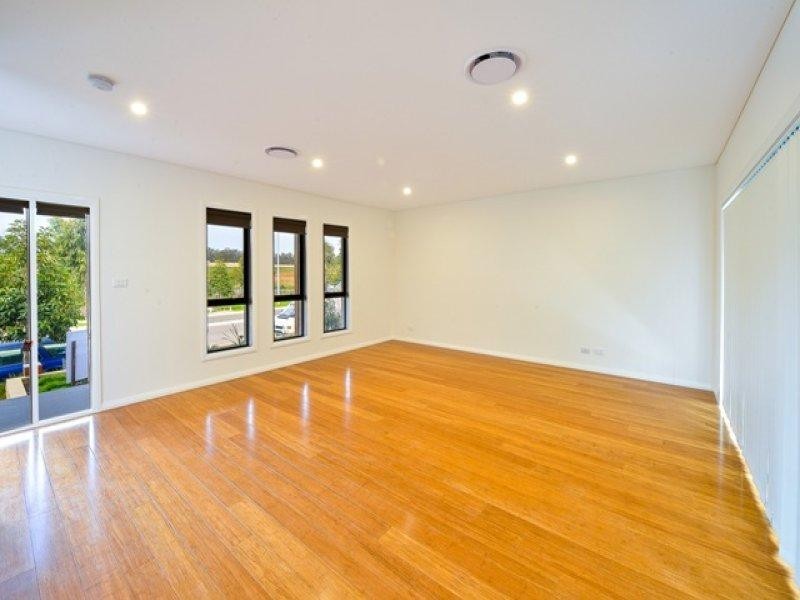 262 South Circuit, Oran Park NSW 2570