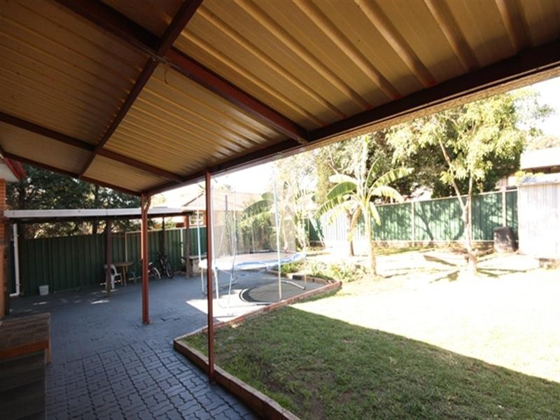 5 Podargus Place, Ingleburn NSW 2565