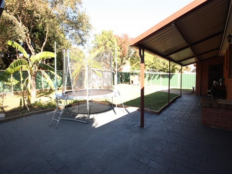 5 Podargus Place, Ingleburn NSW 2565