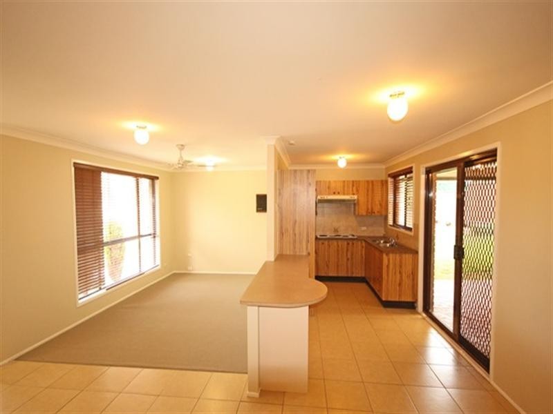 71 Eschol Park Drive, Eschol Park NSW 2558