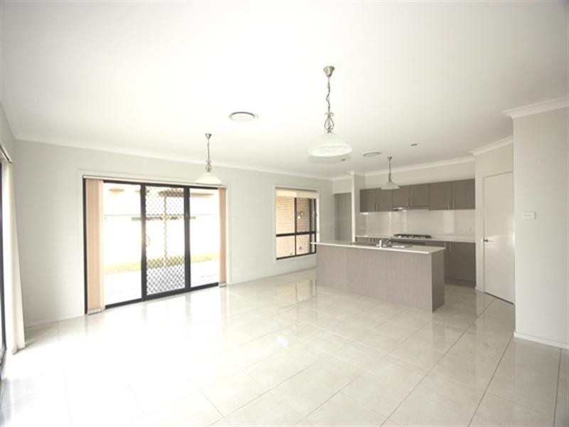 12 Central Avenue, Oran Park NSW 2570