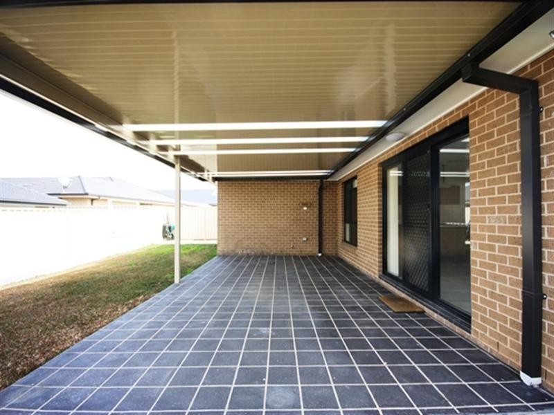 12 Central Avenue, Oran Park NSW 2570