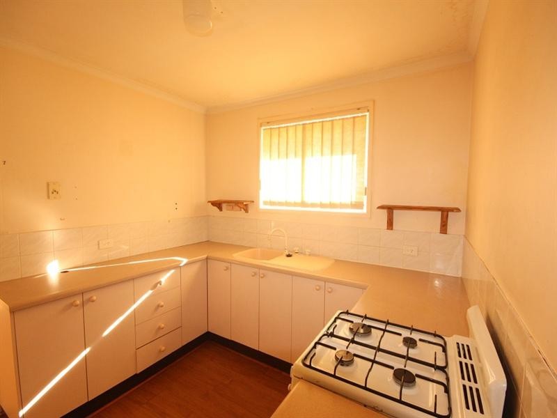 9 Melba Place, St Helens Park NSW 2560