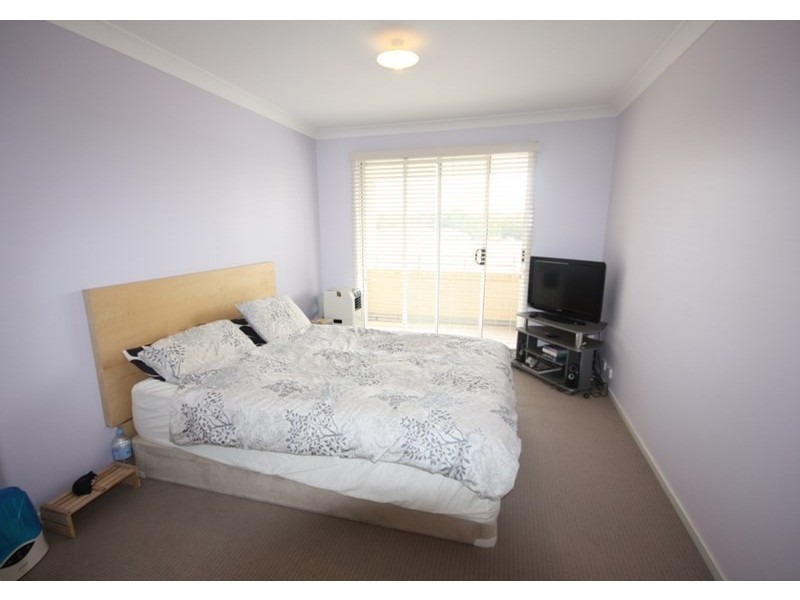 20B McGuire Crescent, Ingleburn NSW 2565